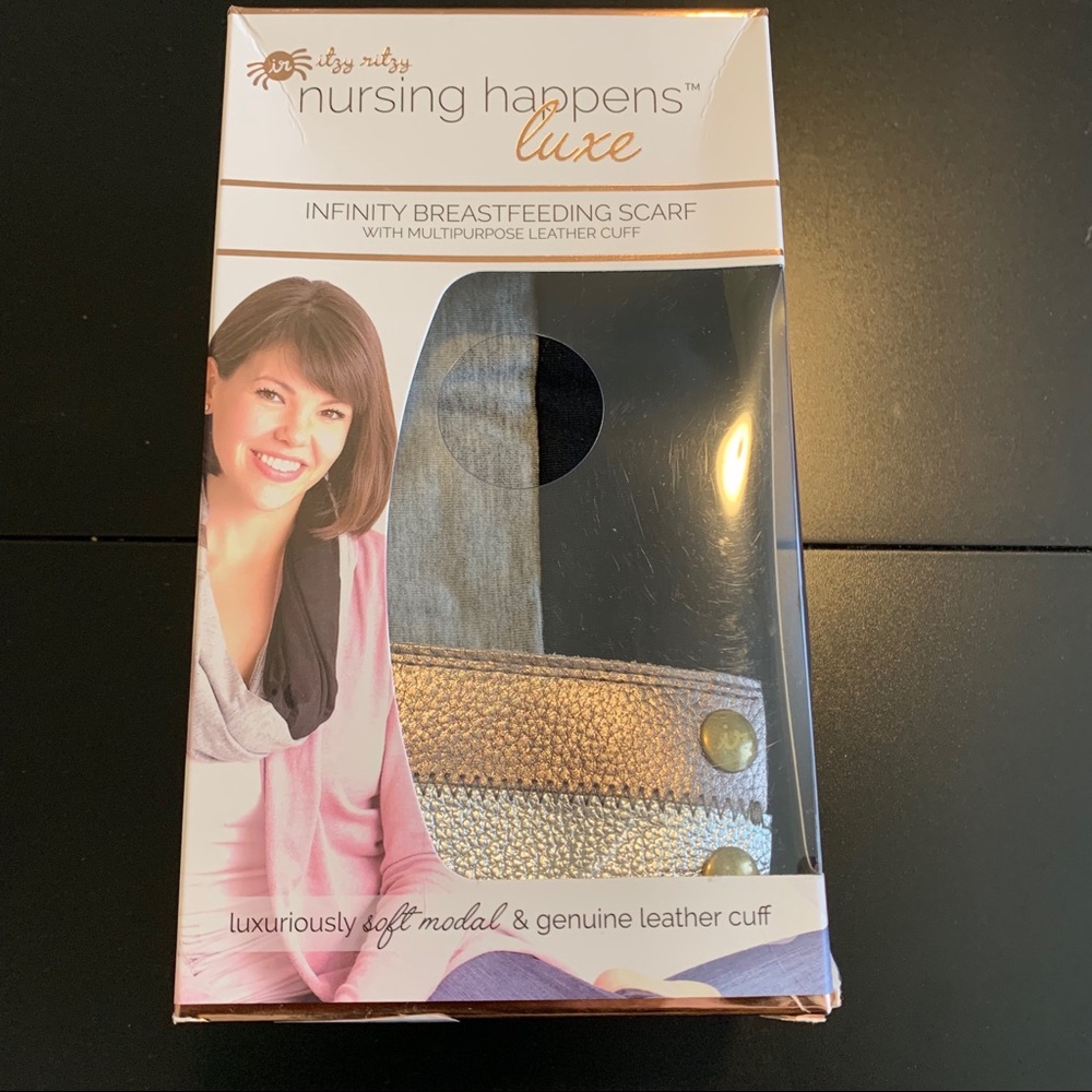 Itzy Ritzy Nursing Infinity Scarf